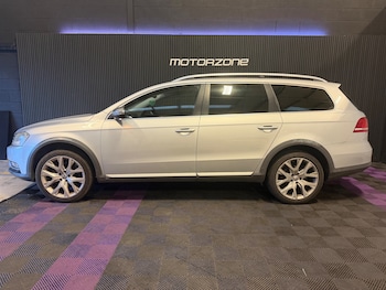 Used Volkswagen Passat 2013 for sale - 79138076: Photo