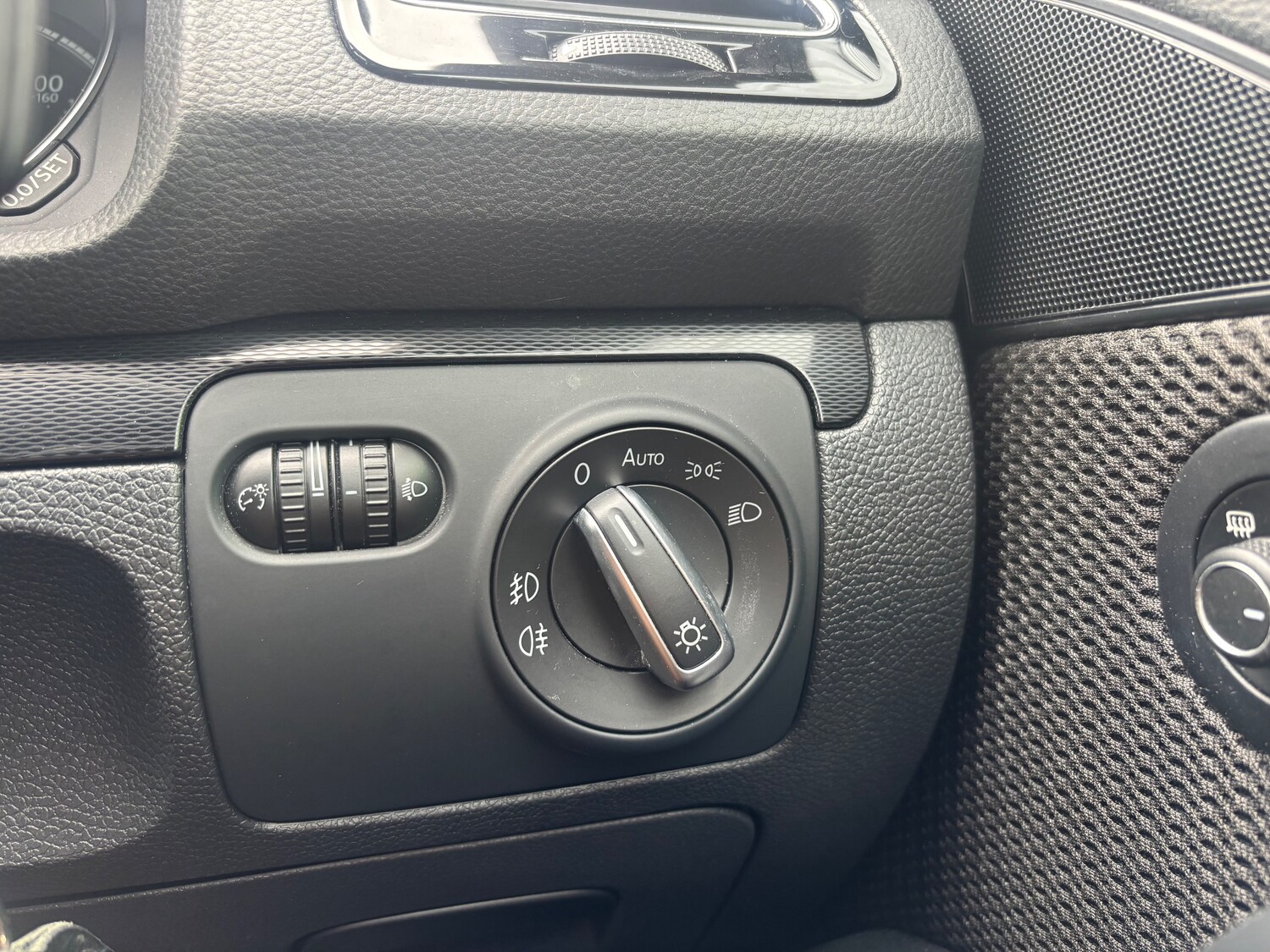 Used Volkswagen Scirocco 2015 for sale - 77916238: Photo 47