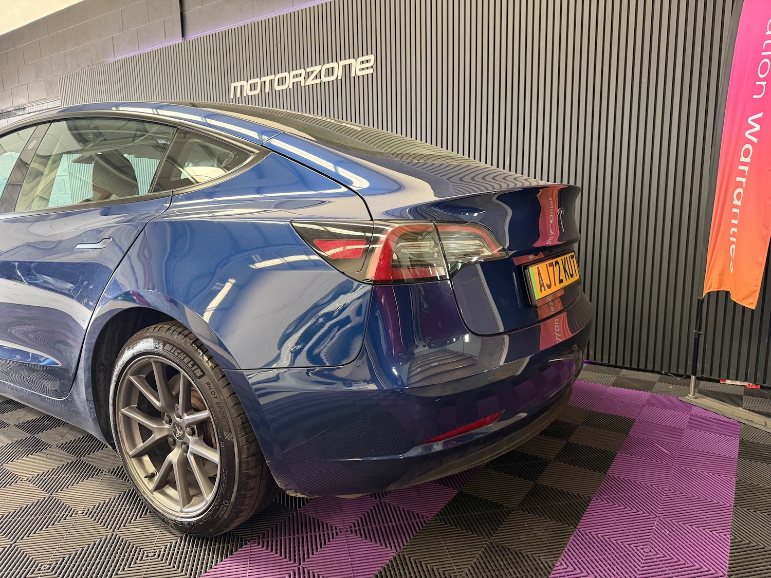 Used Tesla Model 3 2022 for sale - 77966578: Photo 2