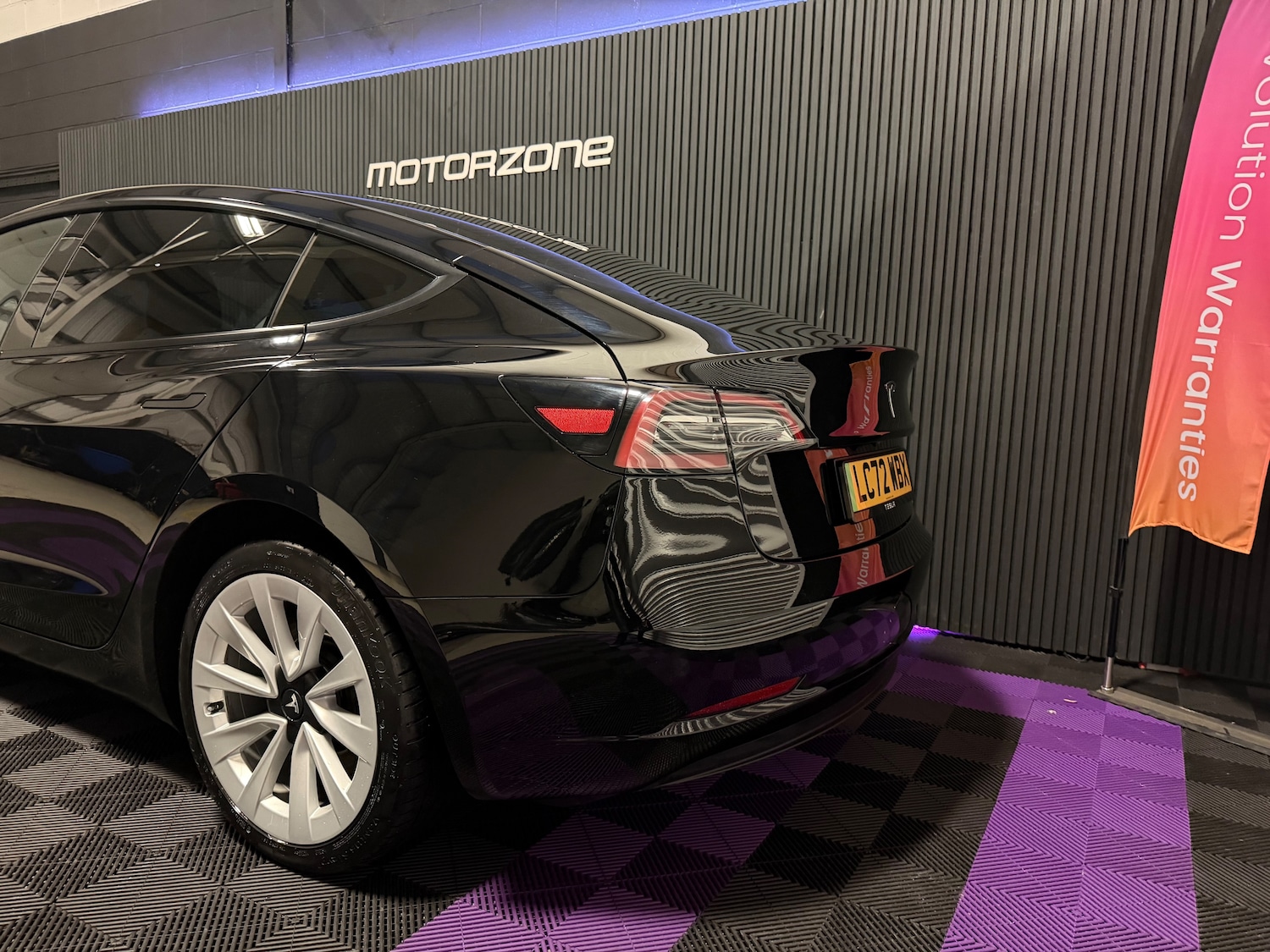 Used Tesla Model 3 2022 for sale - 77341106: Photo 2