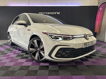 Volkswagen - Golf