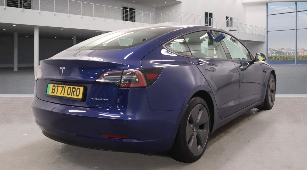 Used Tesla Model 3 2021 for sale - 76717631: Photo 4