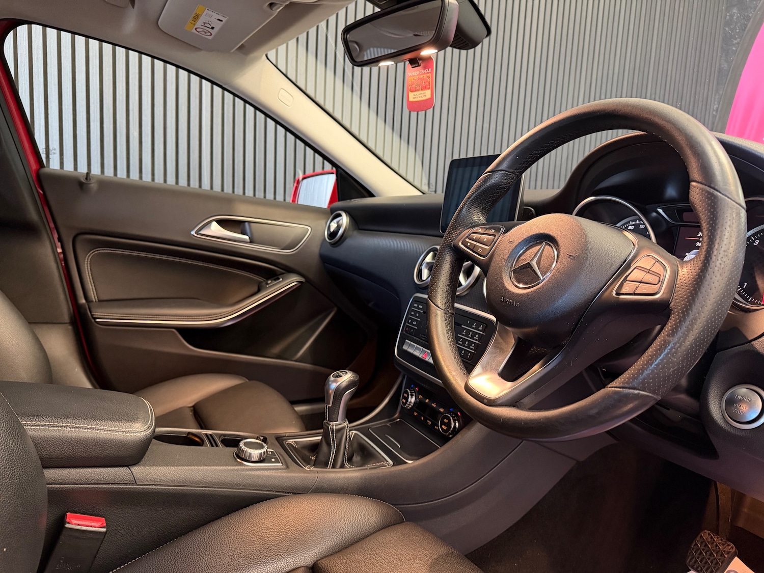 Used Mercedes-Benz A-Class 2017 for sale - 77820084: Photo 3