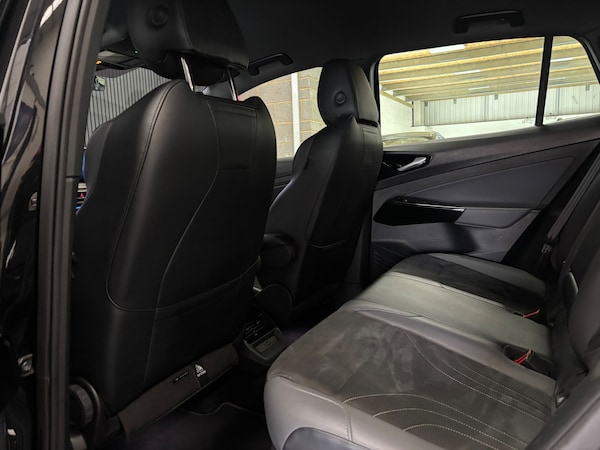 Used Volkswagen ID.4 2021 for sale - 76299830: Photo 31