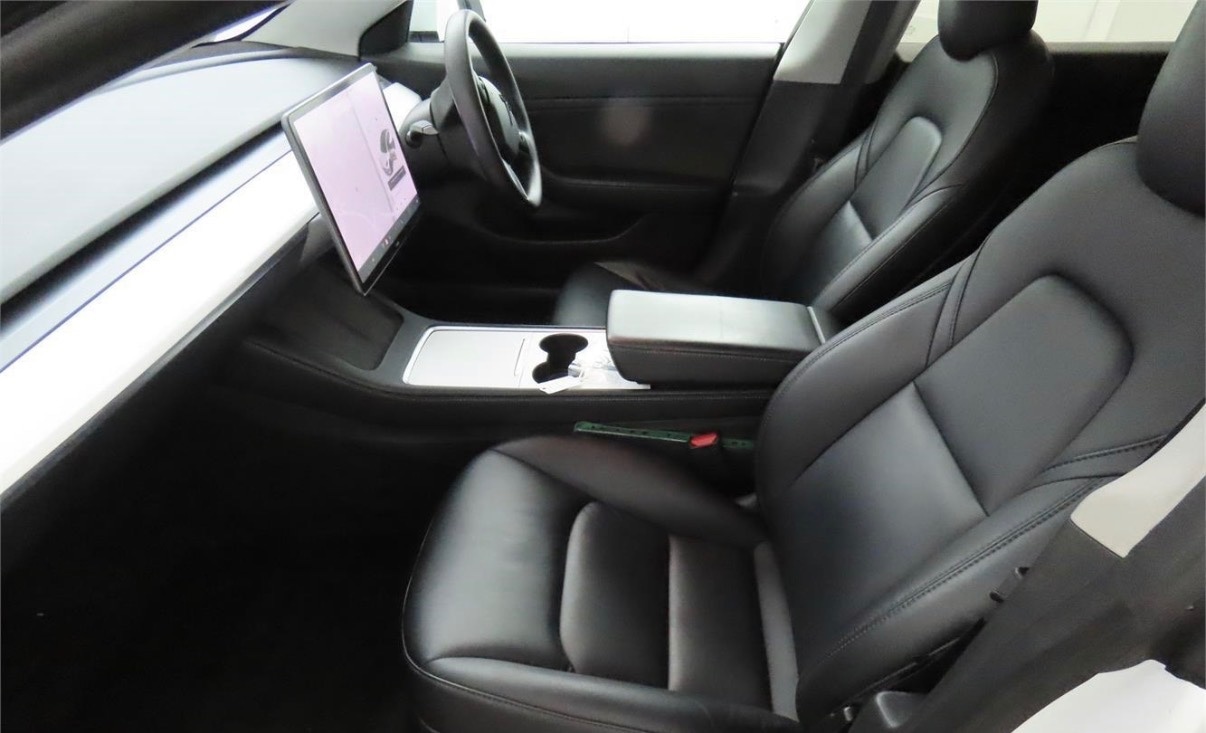 Used Tesla Model 3 2020 for sale - 77457931: Photo 2