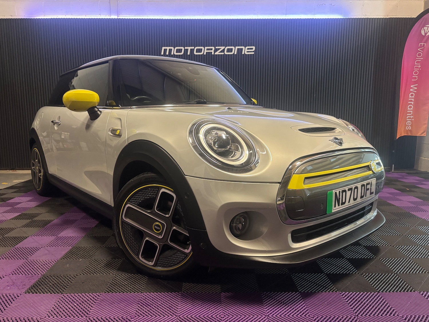 Used MINI Hatch 2020 for sale - 76716415: Photo 1