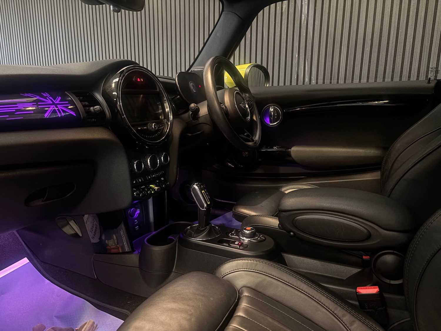 Used MINI Hatch 2020 for sale - 76716415: Photo 12