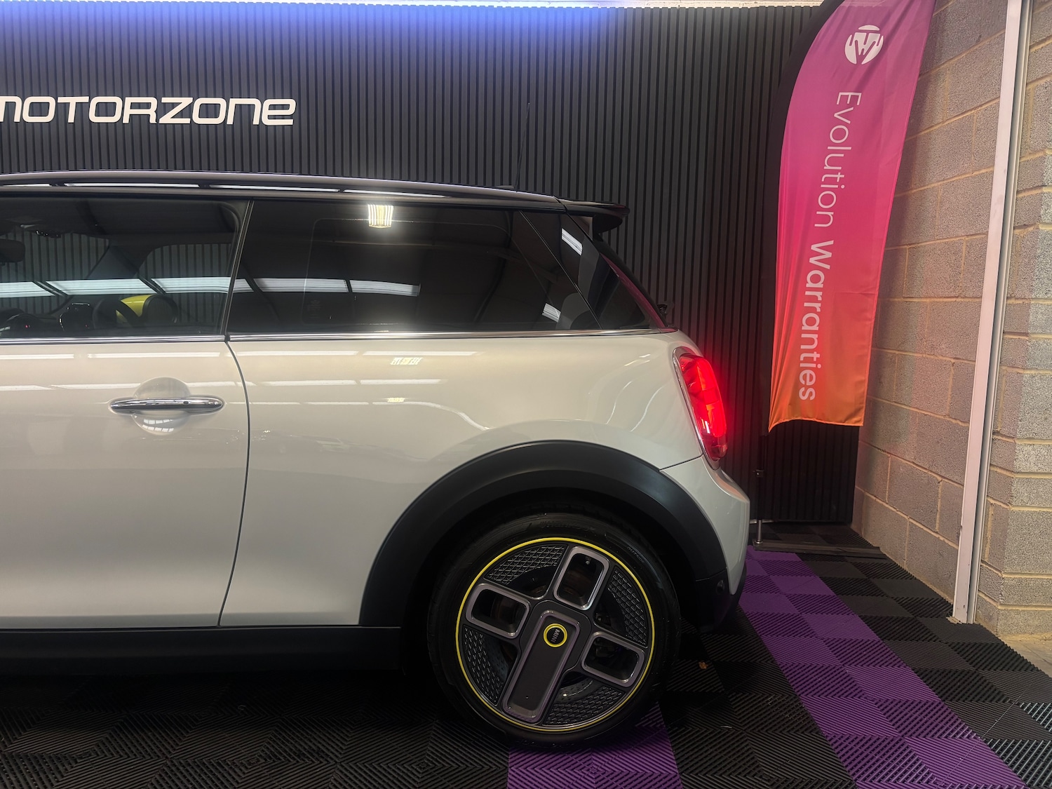 Used MINI Hatch 2020 for sale - 76716415: Photo 18