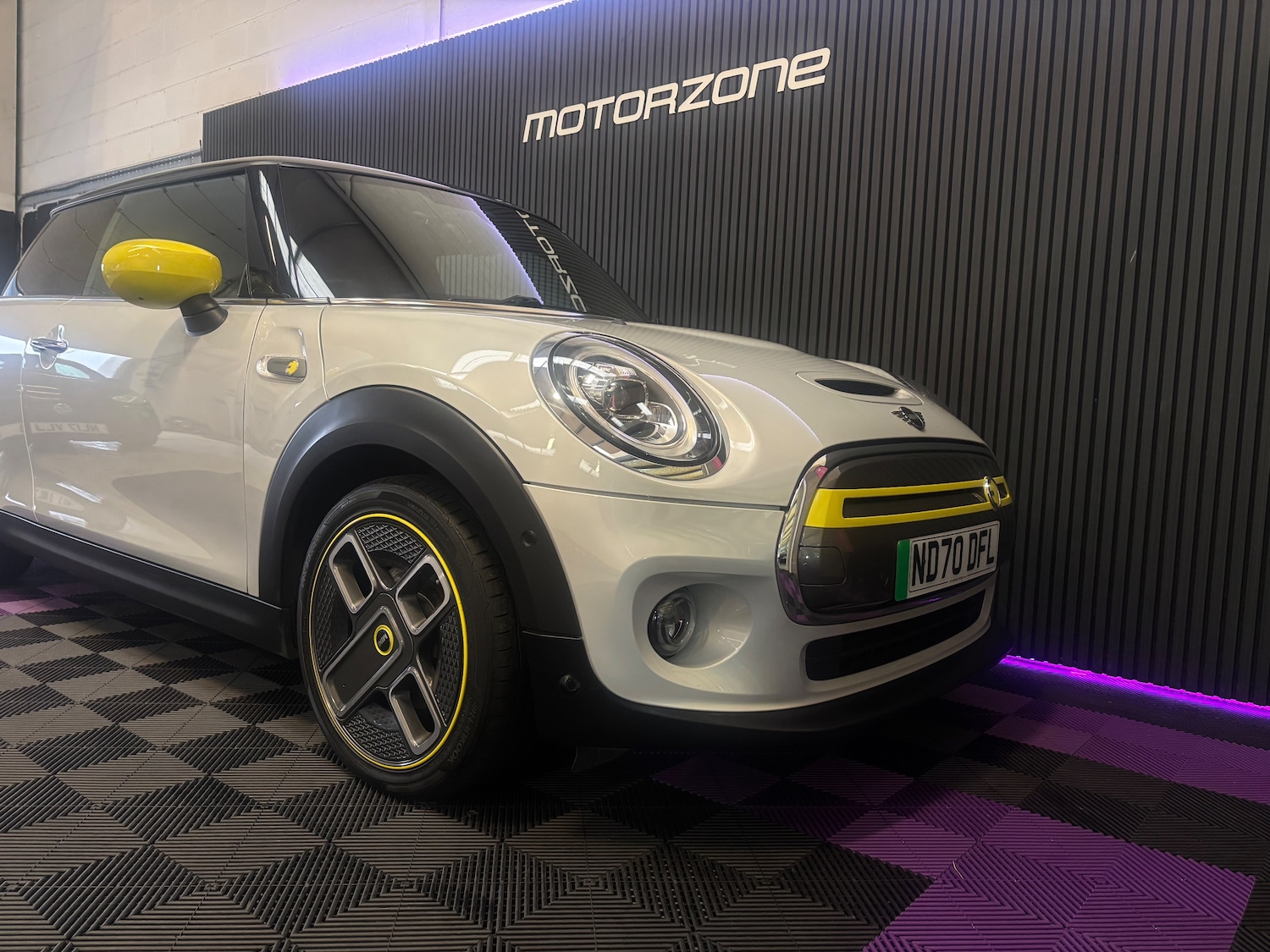 Used MINI Hatch 2020 for sale - 76716415: Photo 2