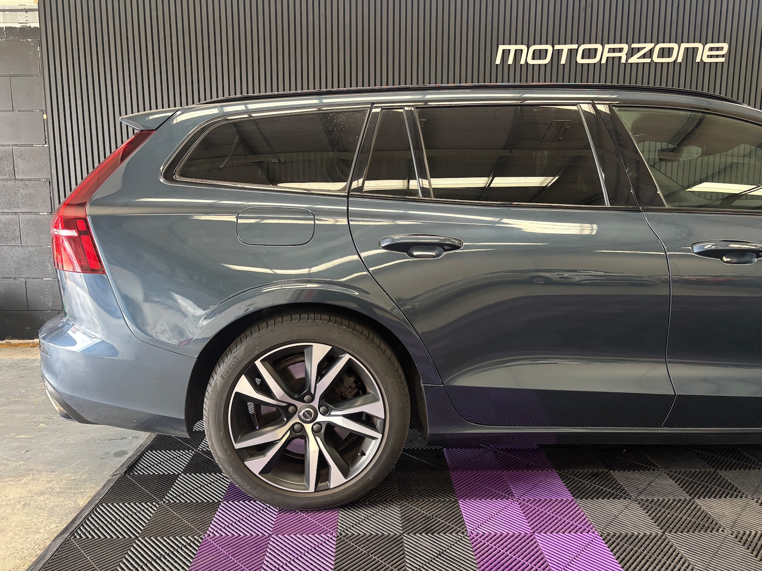 Used Volvo V60 2021 for sale - 76716409: Photo 14