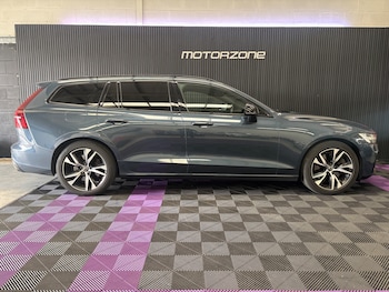 Used Volvo V60 2021 for sale - 76716409: Photo
