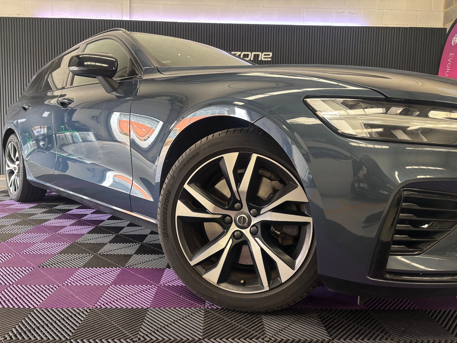 Used Volvo V60 2021 for sale - 76716409: Photo 37