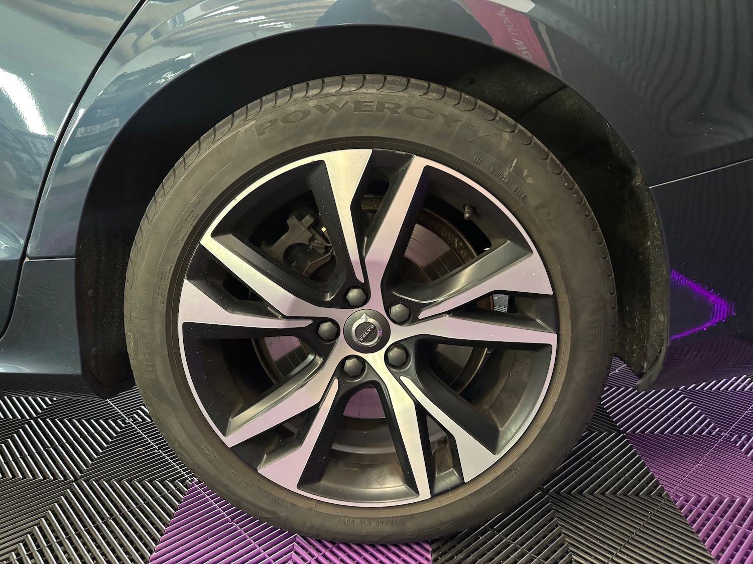 Used Volvo V60 2021 for sale - 76716409: Photo 41