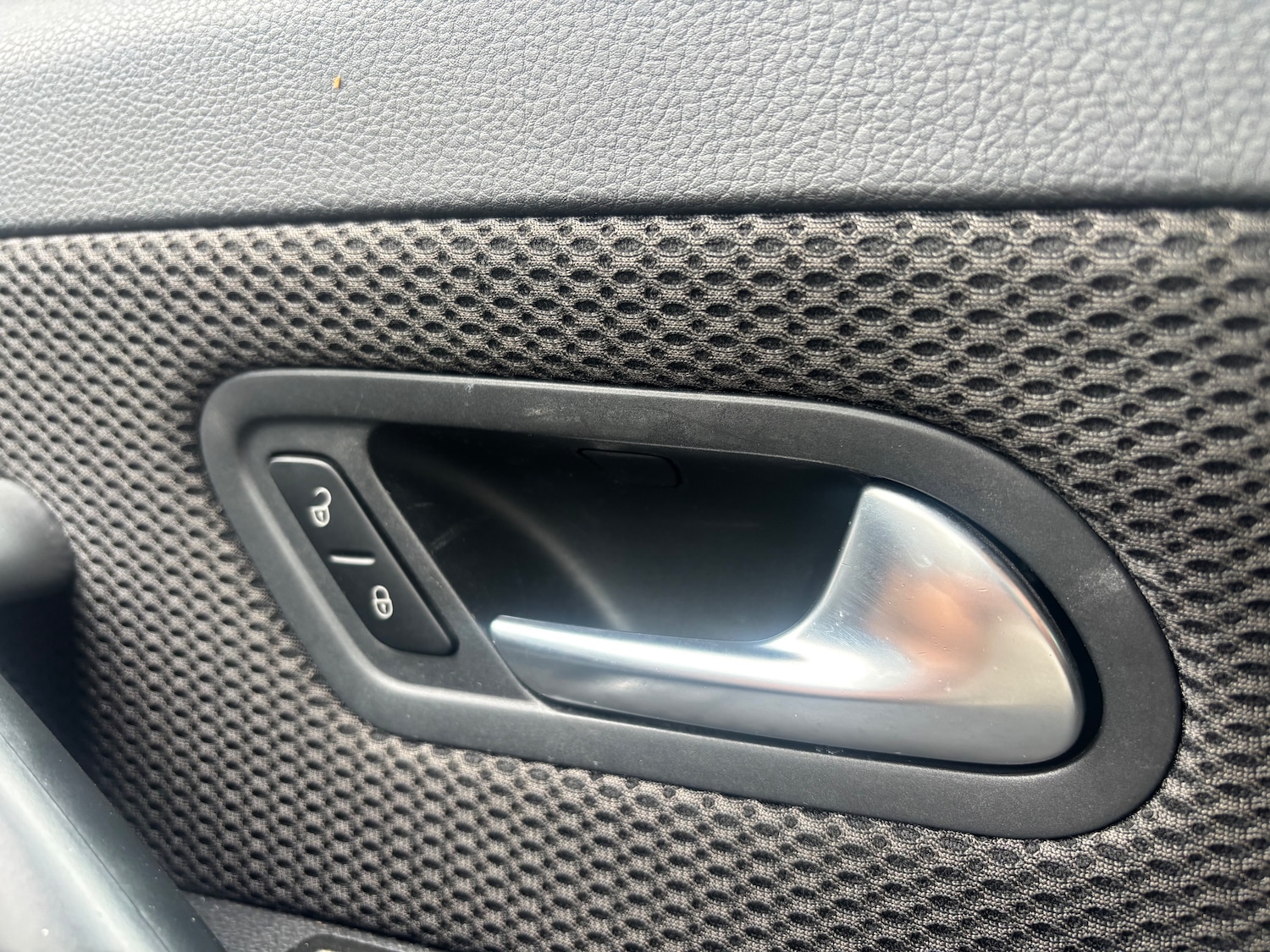 Used Volkswagen Scirocco 2015 for sale - 76716405: Photo 49