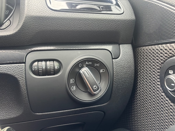 Used Volkswagen Scirocco 2015 for sale - 75113234: Photo 47