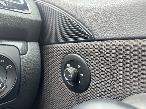 Used Volkswagen Scirocco 2015 for sale - 75113234: Photo 48