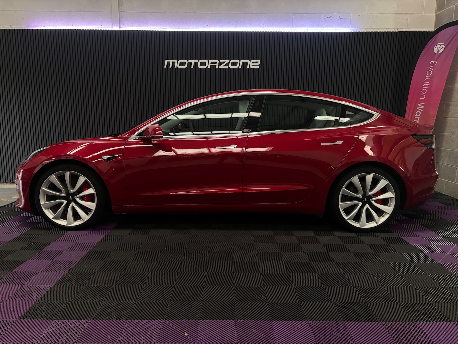 Used Tesla Model 3 2019 for sale - 76477477: Photo 23