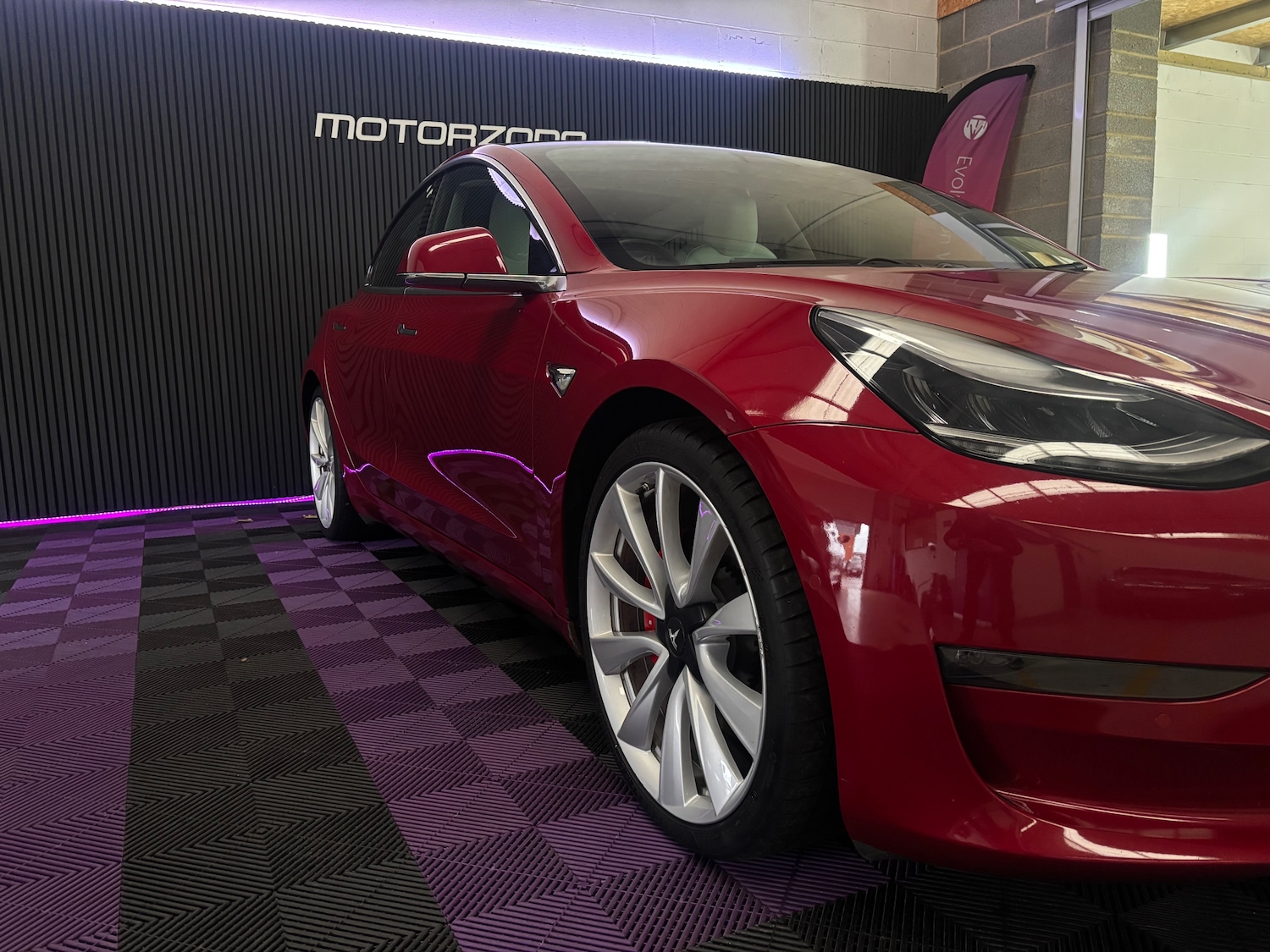 Used Tesla Model 3 2019 for sale - 76477477: Photo 27