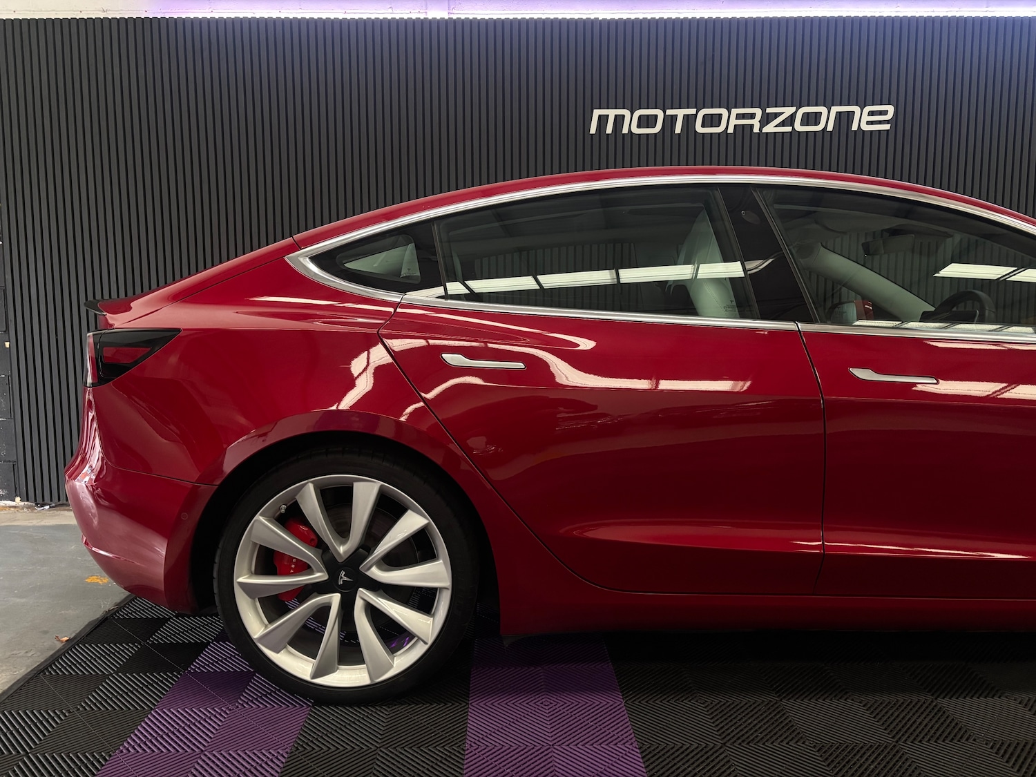 Used Tesla Model 3 2019 for sale - 76477477: Photo 5