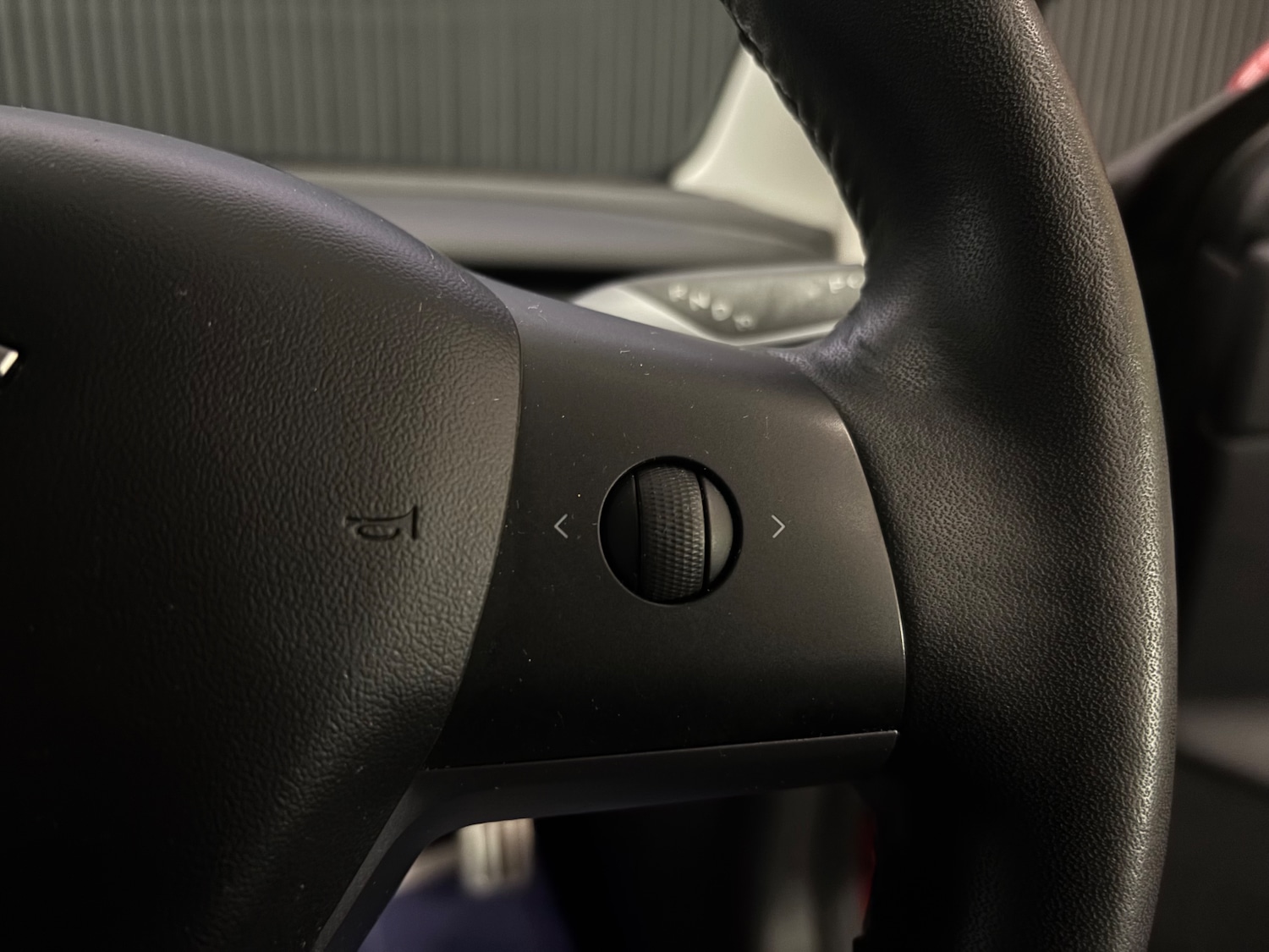 Used Tesla Model 3 2019 for sale - 76477477: Photo 54