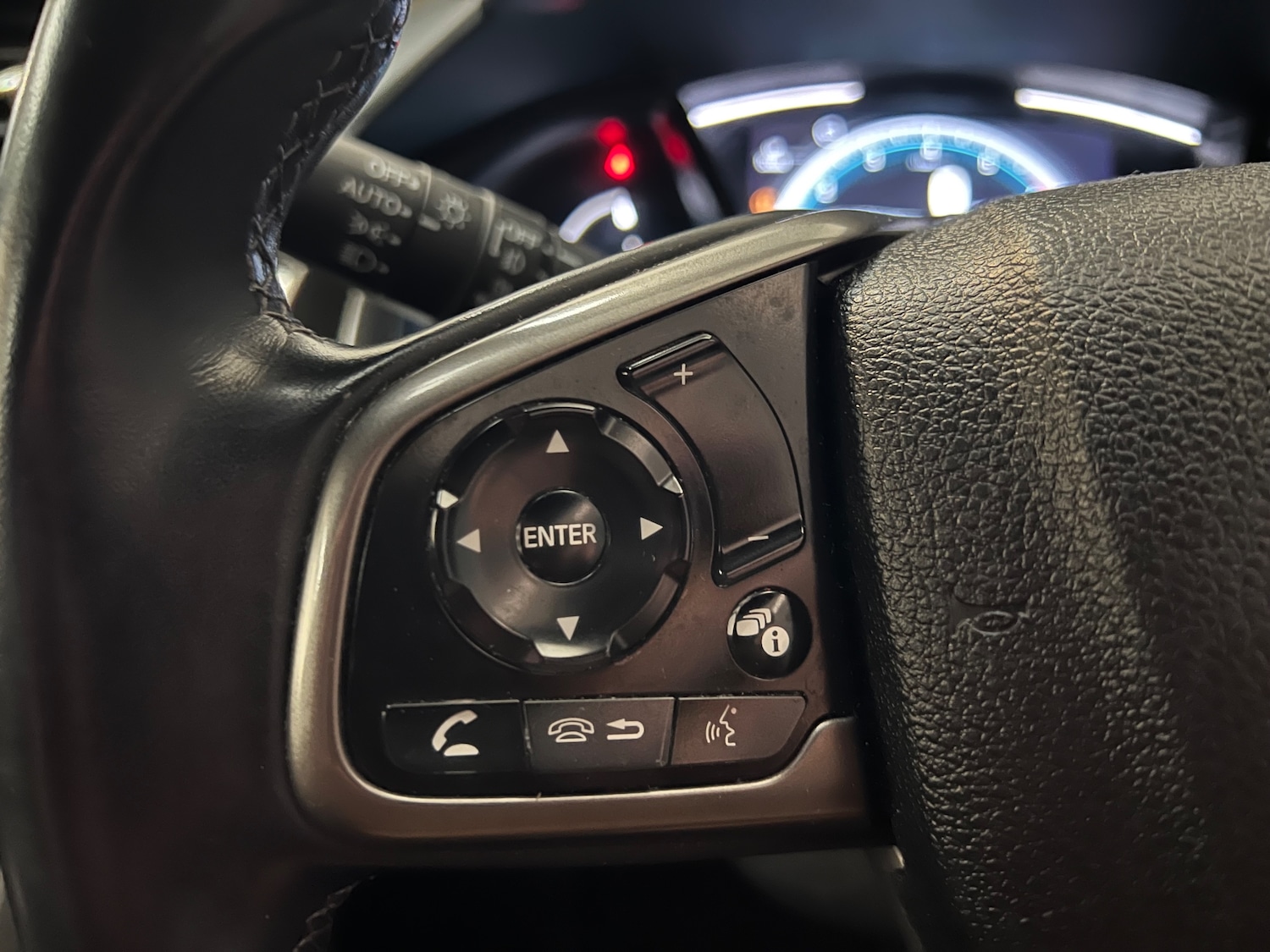 Used Honda Civic 2019 for sale - 77236229: Photo 29