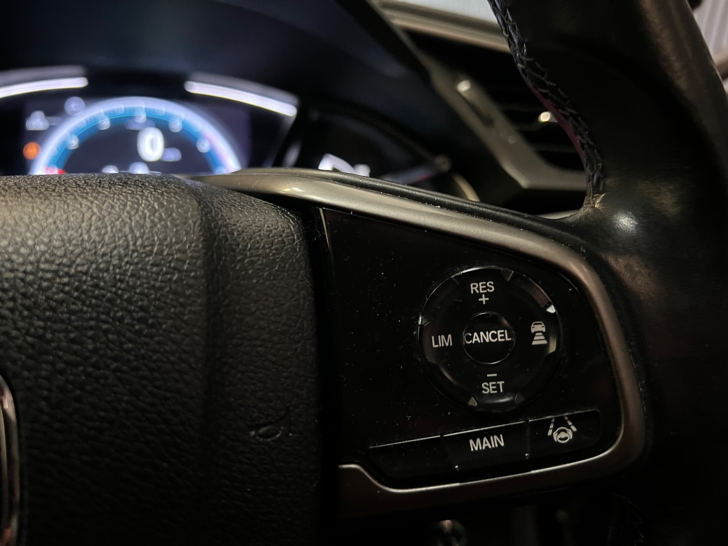 Used Honda Civic 2019 for sale - 77236229: Photo 30