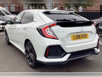 Used Honda Civic 2018 for sale - 76501196: Photo