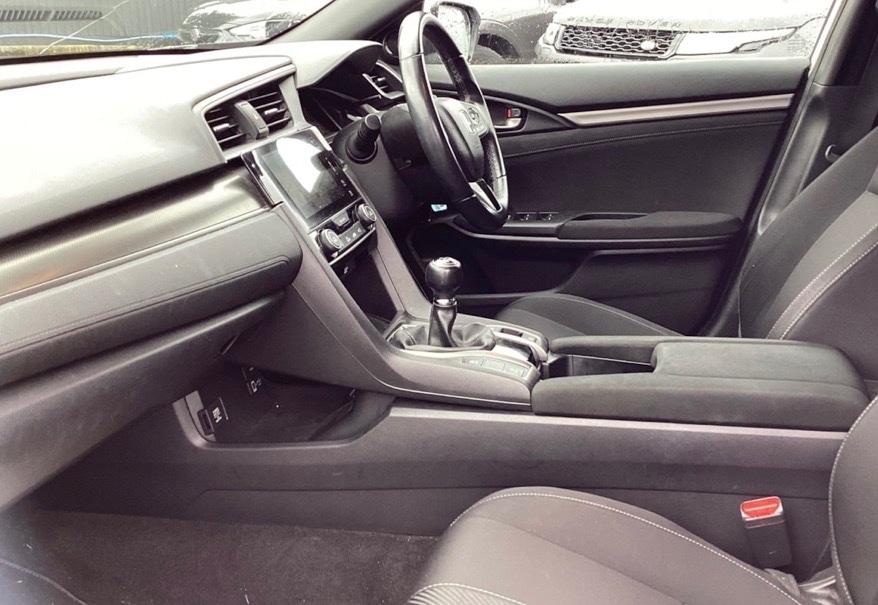 Used Honda Civic 2018 for sale - 76501196: Photo 4