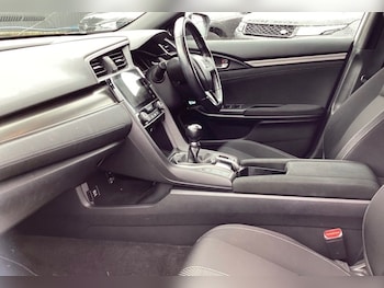 Used Honda Civic 2018 for sale - 76501196: Photo