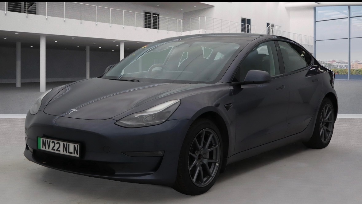 Used Tesla Model 3 2022 for sale - 76563496: Photo 2