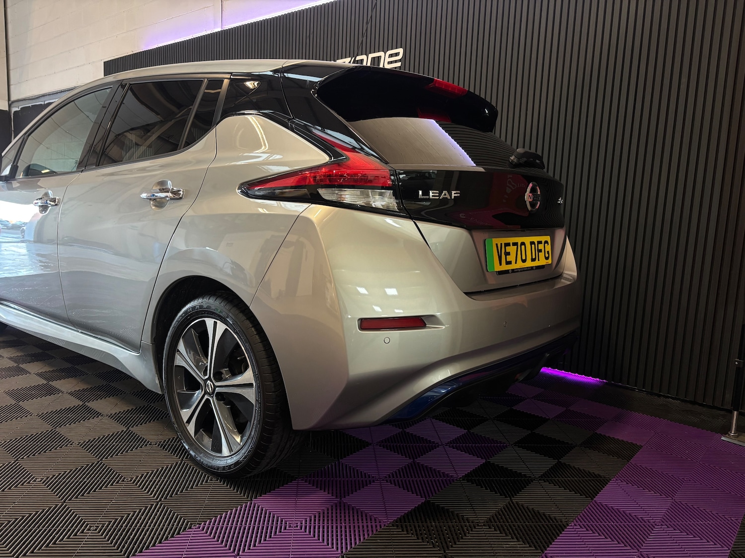 Used Nissan Leaf 2020 for sale - 76716416: Photo 2