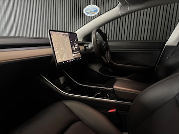 Used Tesla Model 3 2020 for sale - 76324517: Photo