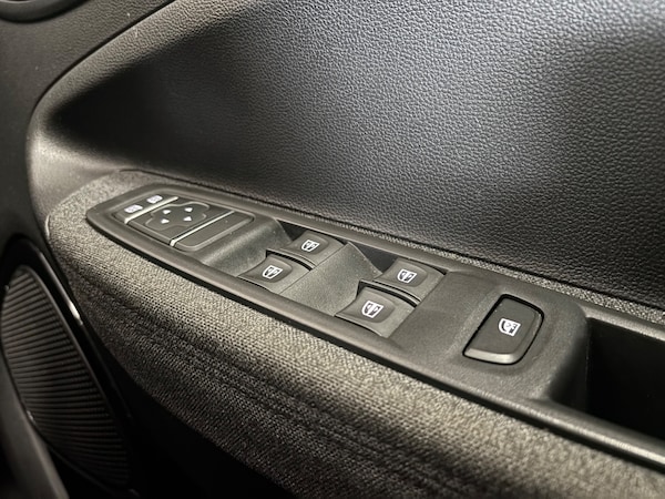 Used Renault Zoe 2021 for sale - 76274417: Photo 40