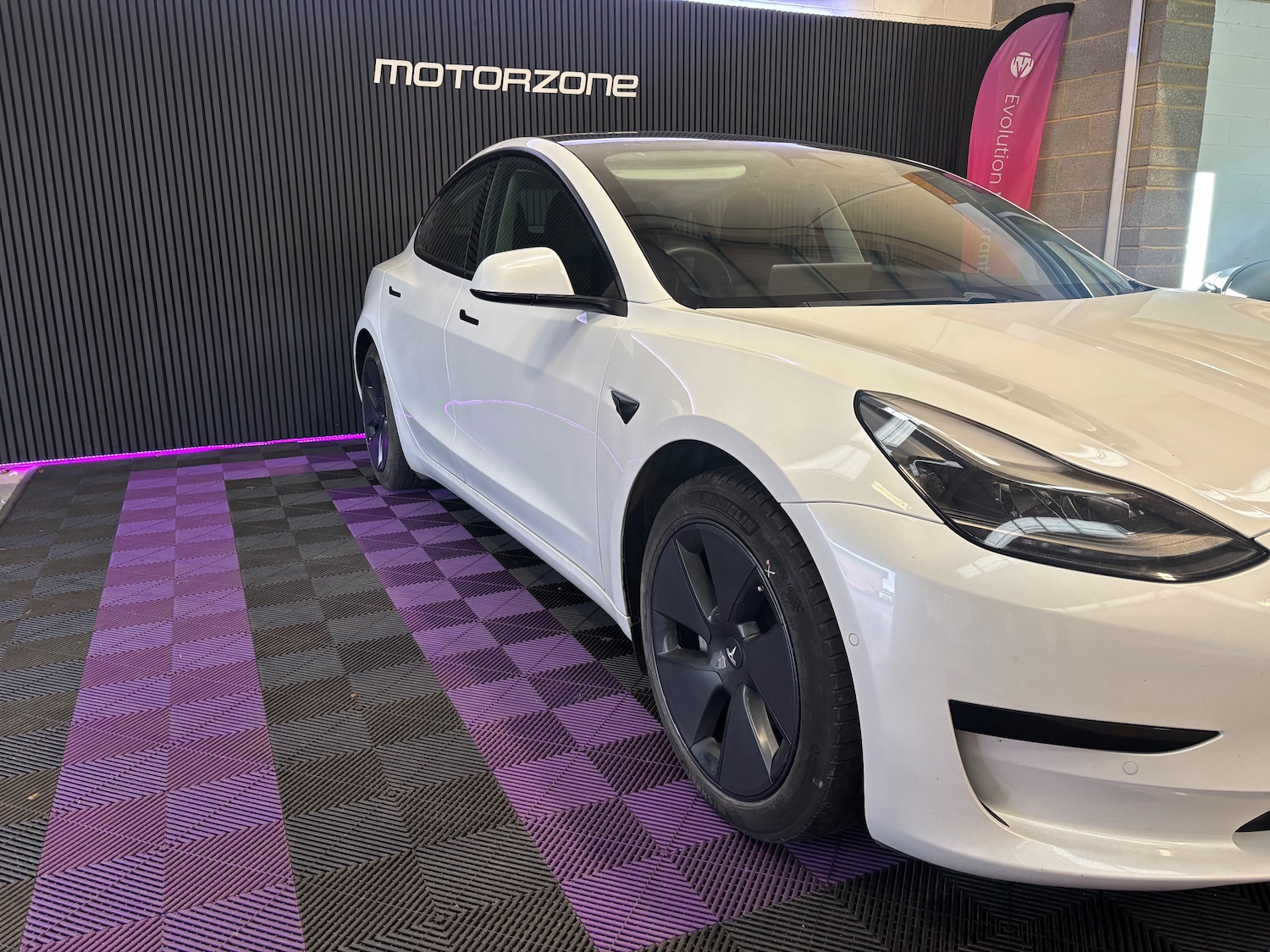 Used Tesla Model 3 2020 for sale - 76604285: Photo 14