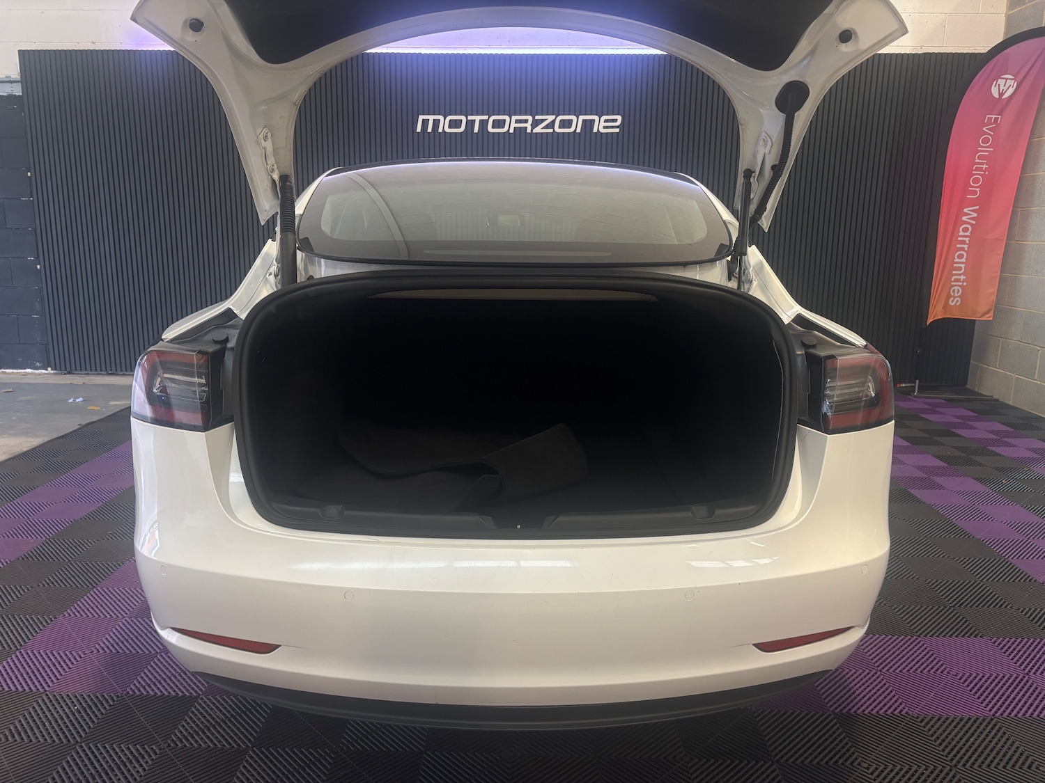 Used Tesla Model 3 2020 for sale - 76604285: Photo 39