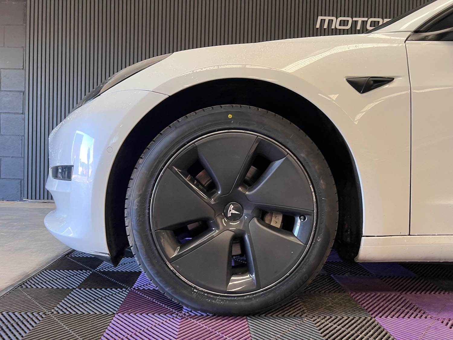 Used Tesla Model 3 2020 for sale - 77555401: Photo 44