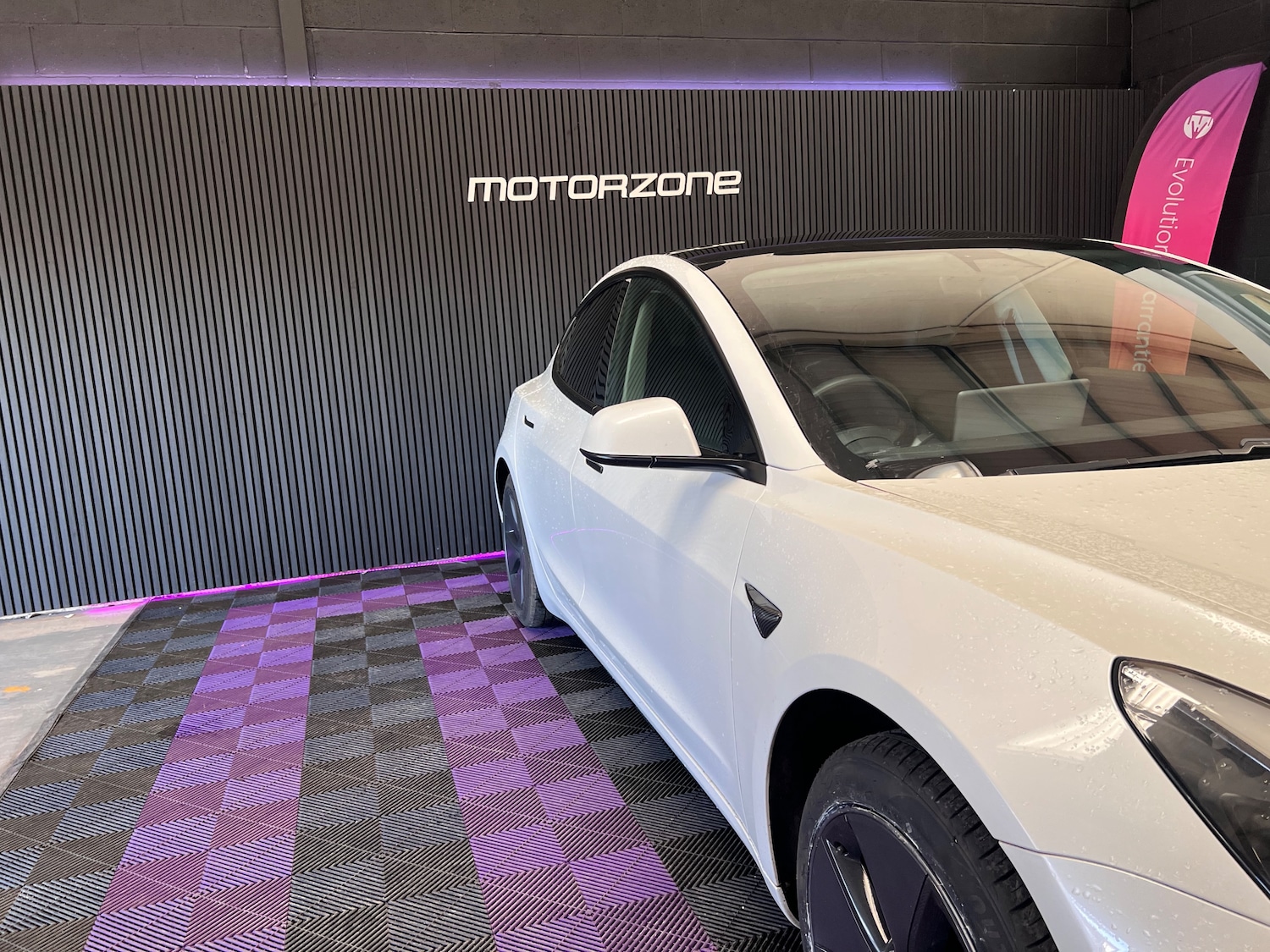 Used Tesla Model 3 2020 for sale - 77555401: Photo 6