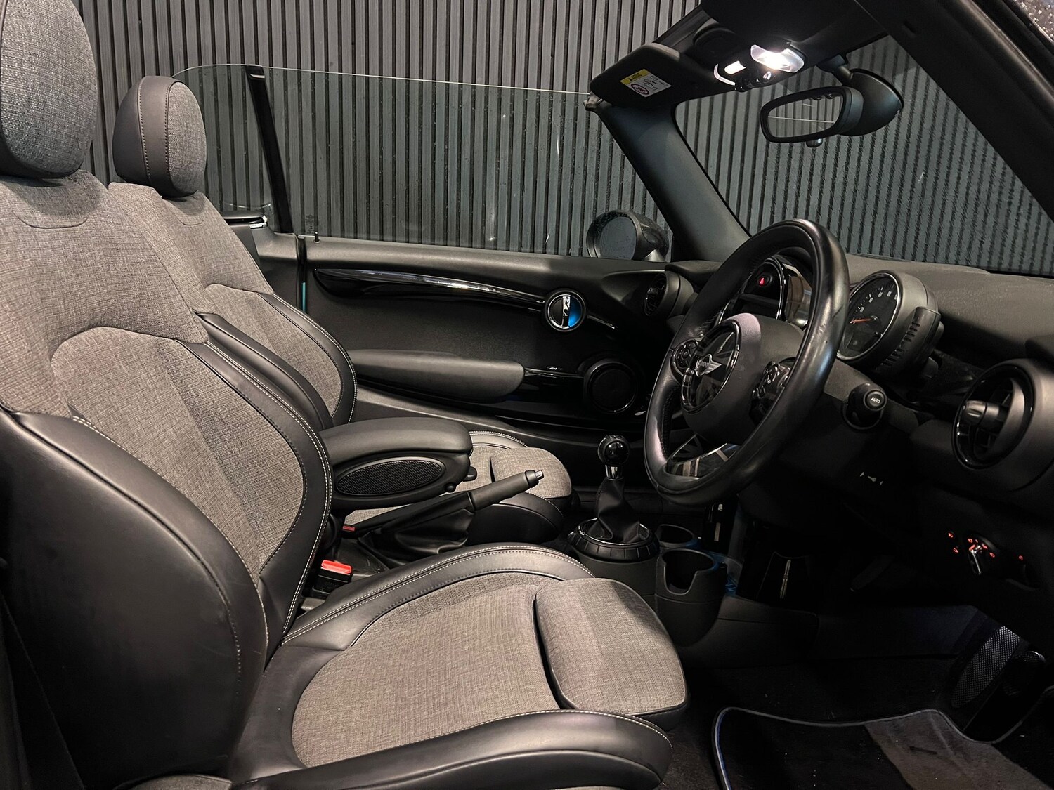 Used MINI Convertible for sale - 77501905: Photo 24