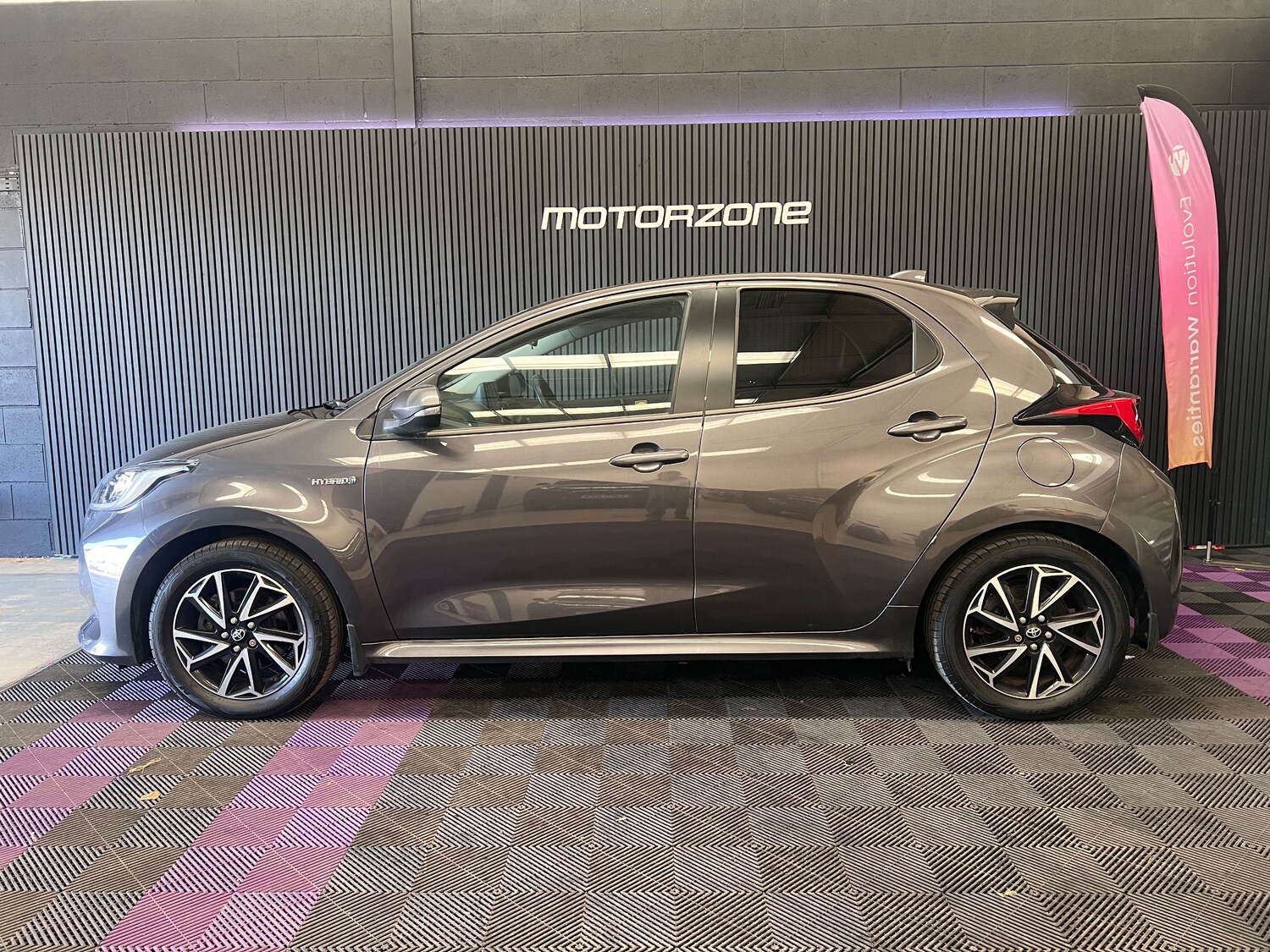 Used Toyota Yaris 2020 for sale - 77919125: Photo 15