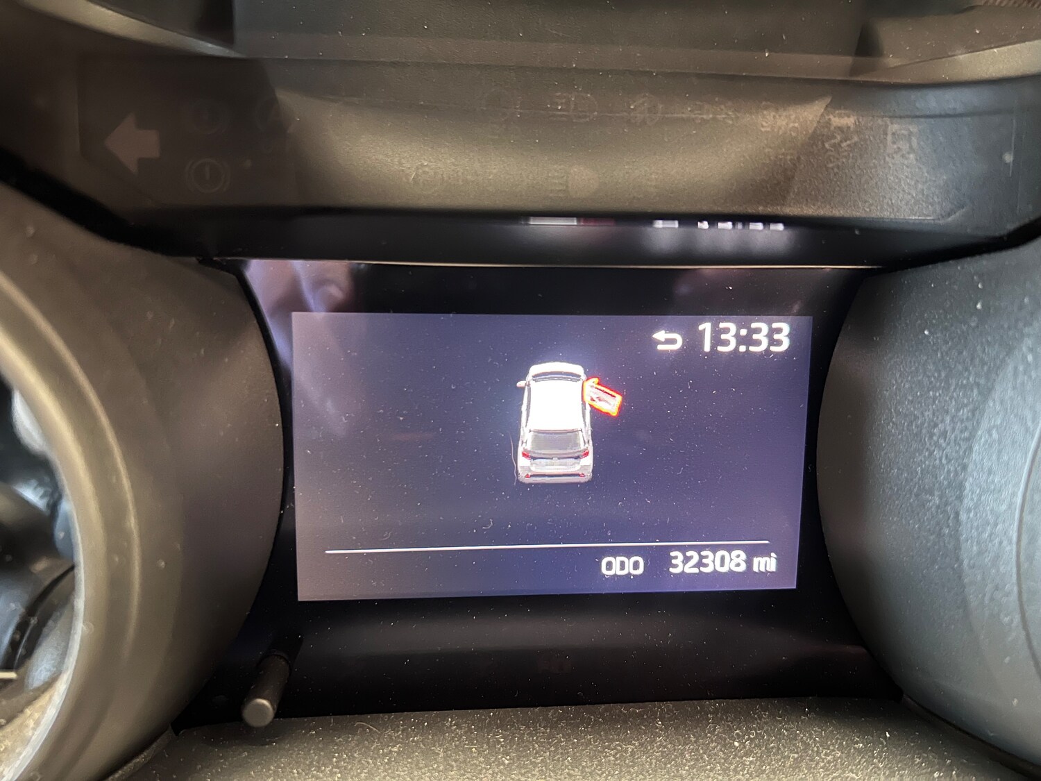 Used Toyota Yaris 2020 for sale - 77919125: Photo 29