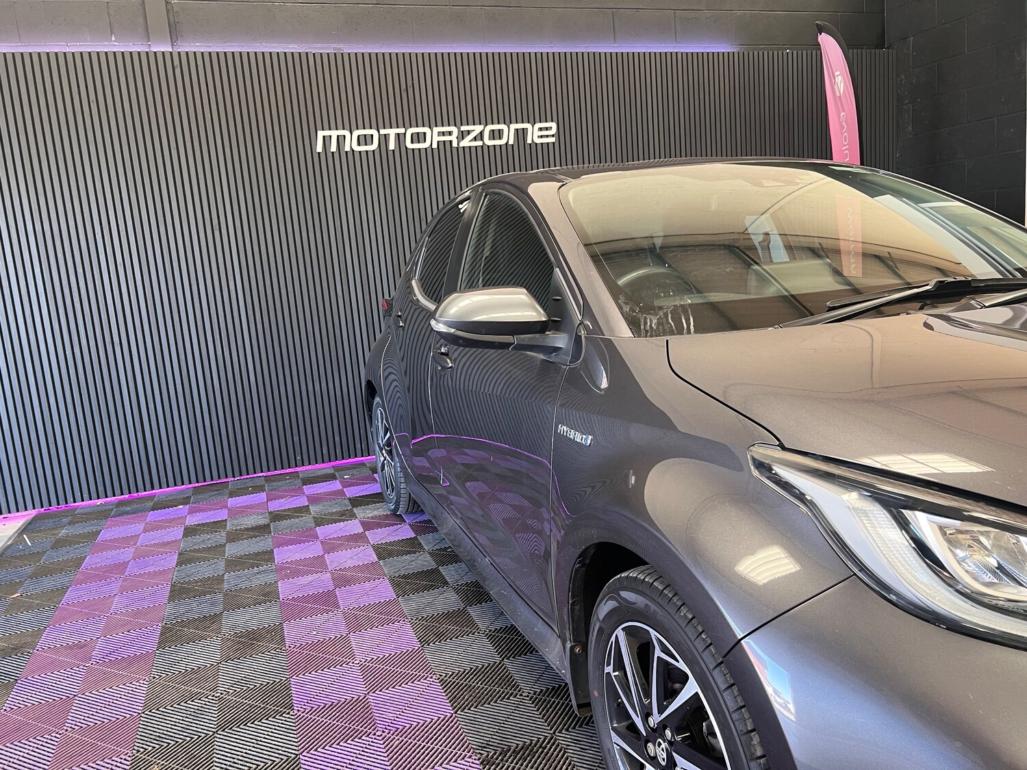 Used Toyota Yaris 2020 for sale - 77919125: Photo 41