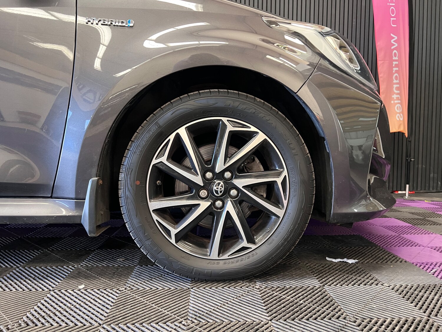 Used Toyota Yaris 2020 for sale - 77919125: Photo 45