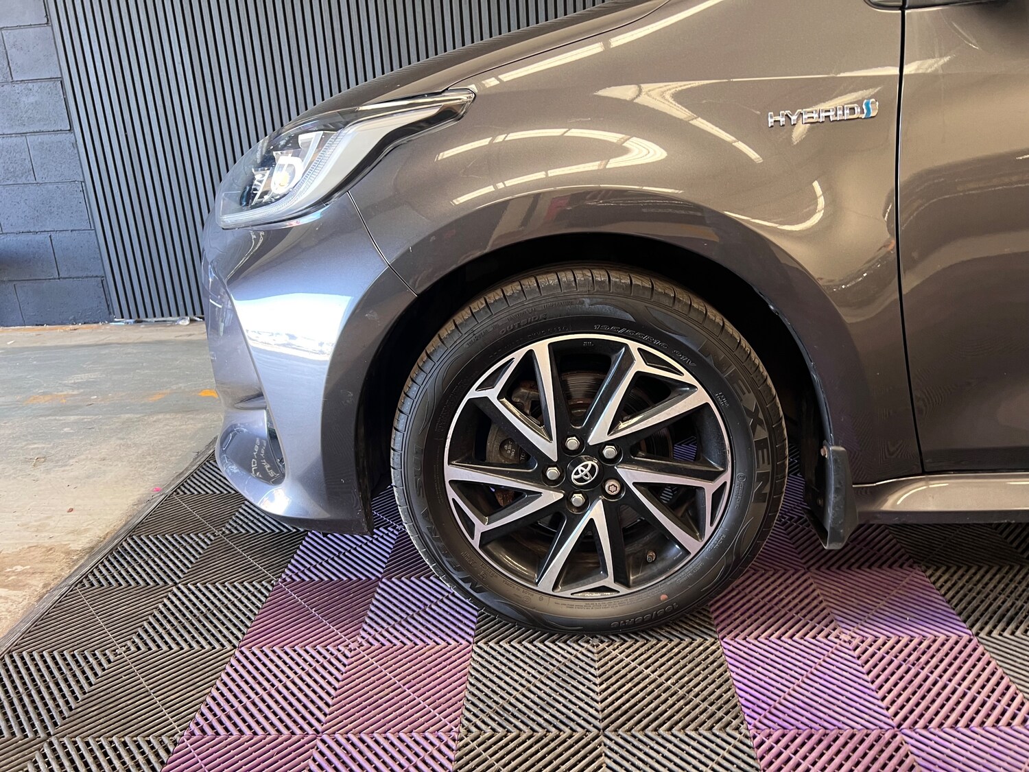 Used Toyota Yaris 2020 for sale - 77919125: Photo 47