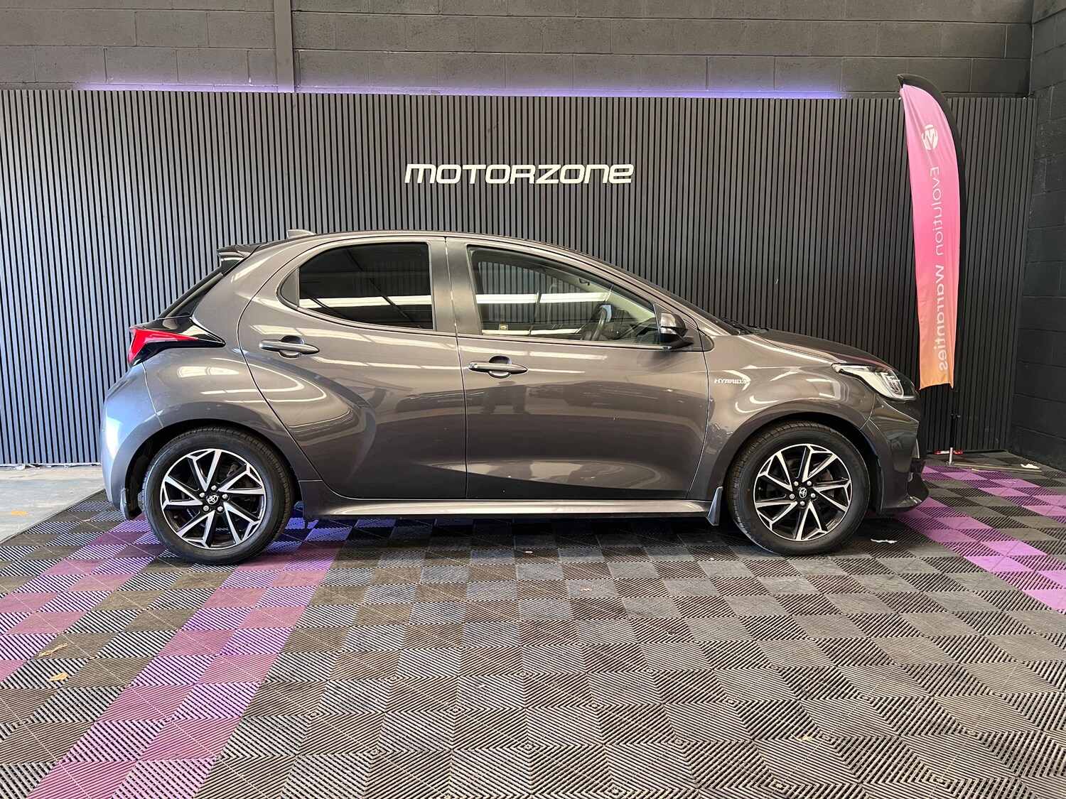 Used Toyota Yaris 2020 for sale - 77919125: Photo 6