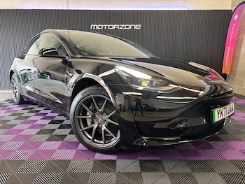 Tesla - Model 3