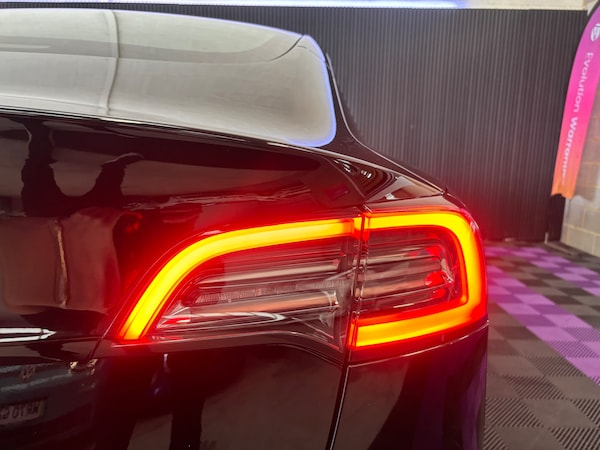 Used Tesla Model 3 2021 for sale - 76198108: Photo 38