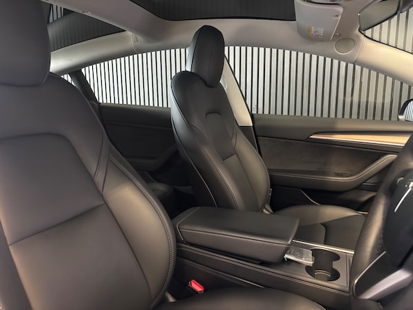 Used Tesla Model 3 2021 for sale - 76198108: Photo 5