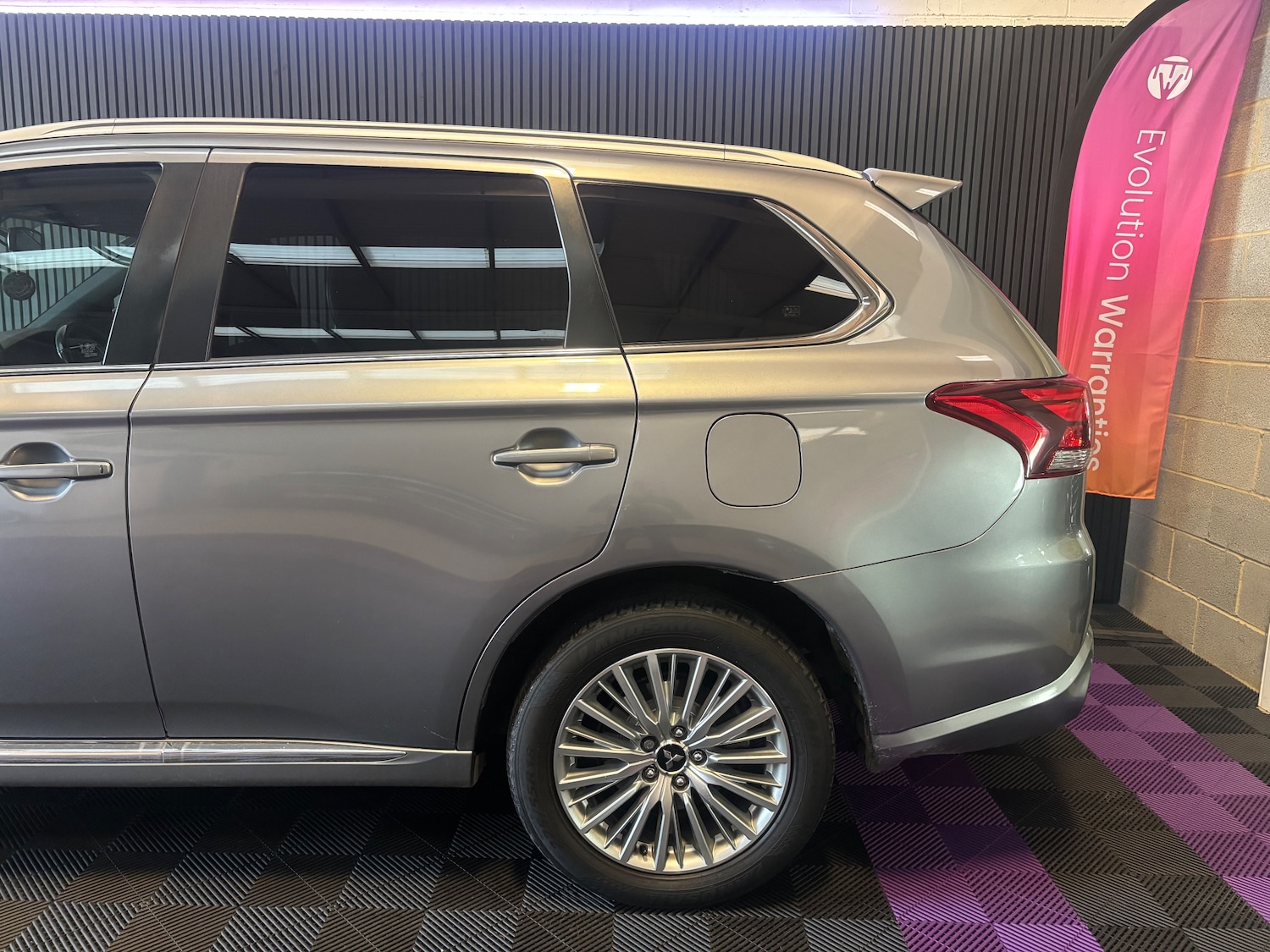 Used Mitsubishi Outlander 2019 for sale - 76875108: Photo 5