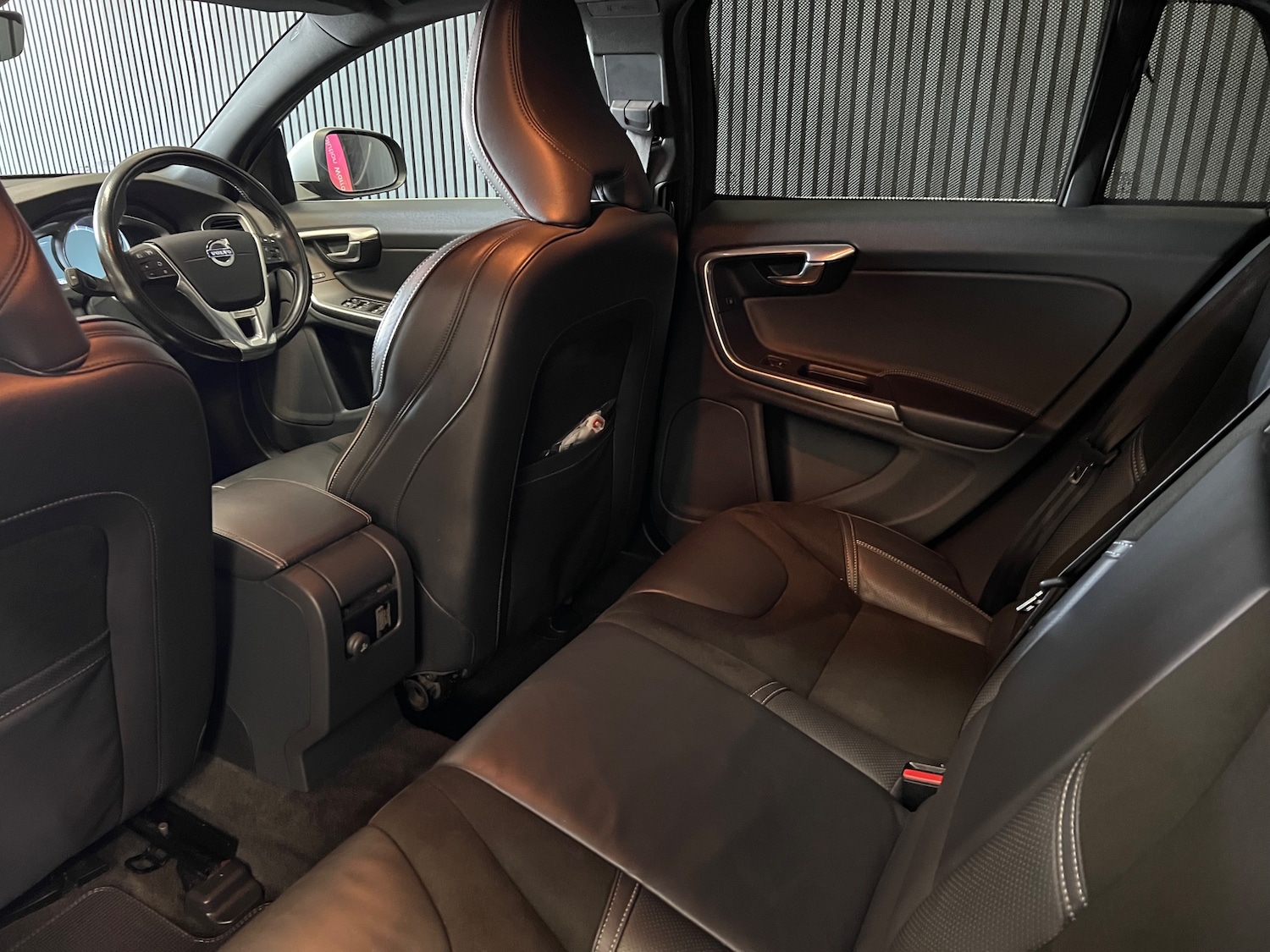 Used Volvo V60 2016 for sale - 77620375: Photo 18