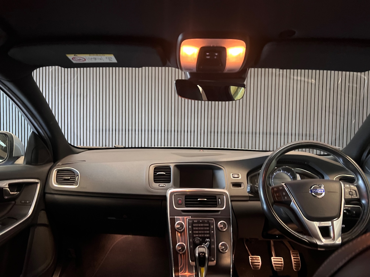 Used Volvo V60 2016 for sale - 77620375: Photo 28